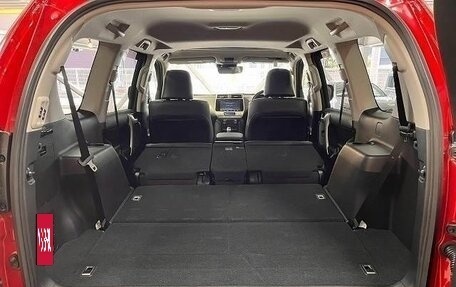 Toyota Land Cruiser Prado 150 рестайлинг 2, 2021 год, 3 522 577 рублей, 15 фотография