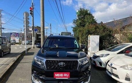 Toyota Land Cruiser Prado 150 рестайлинг 2, 2021 год, 3 470 000 рублей, 3 фотография