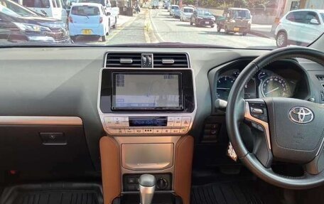 Toyota Land Cruiser Prado 150 рестайлинг 2, 2021 год, 3 470 000 рублей, 11 фотография