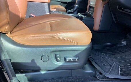 Toyota Land Cruiser Prado 150 рестайлинг 2, 2021 год, 3 470 000 рублей, 16 фотография