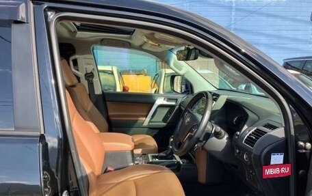 Toyota Land Cruiser Prado 150 рестайлинг 2, 2021 год, 3 470 000 рублей, 15 фотография