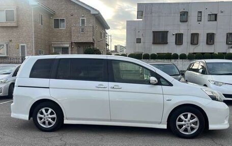Toyota ISis I, 2017 год, 1 245 000 рублей, 11 фотография