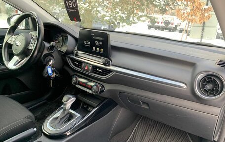KIA Cerato IV, 2021 год, 1 819 000 рублей, 10 фотография