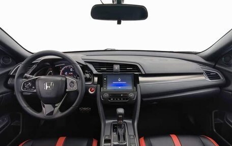 Honda Civic IX, 2021 год, 1 650 000 рублей, 5 фотография