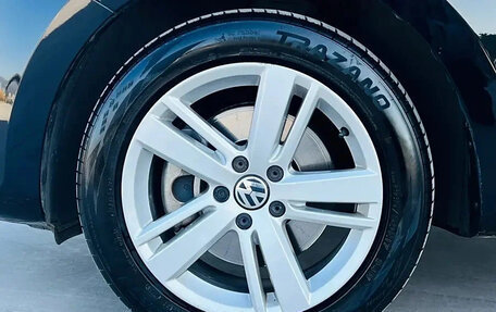 Volkswagen Sharan II, 2018 год, 1 850 400 рублей, 19 фотография