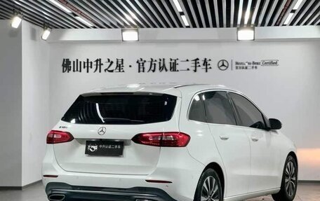 Mercedes-Benz B-Класс, 2020 год, 1 660 000 рублей, 2 фотография