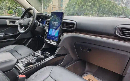 Ford Explorer VI, 2022 год, 2 950 000 рублей, 4 фотография