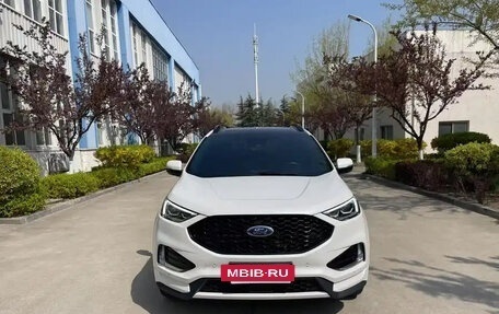 Ford Edge II рестайлинг, 2020 год, 2 500 000 рублей, 2 фотография