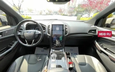 Ford Edge II рестайлинг, 2020 год, 2 500 000 рублей, 5 фотография