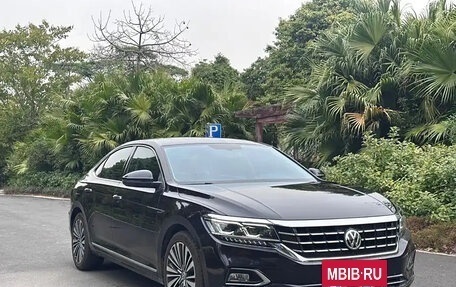 Volkswagen Passat B8 рестайлинг, 2020 год, 1 960 000 рублей, 3 фотография