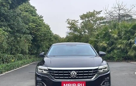 Volkswagen Passat B8 рестайлинг, 2020 год, 1 960 000 рублей, 2 фотография