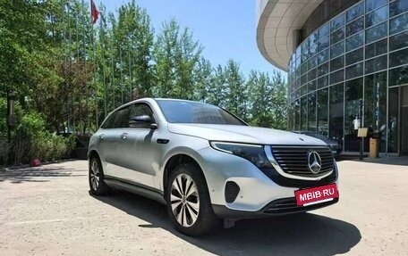 Mercedes-Benz EQC, 2021 год, 2 090 000 рублей, 3 фотография