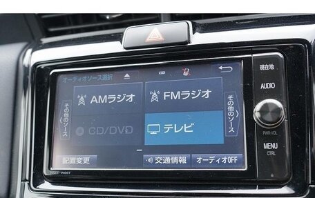 Toyota Corolla, 2018 год, 1 040 000 рублей, 39 фотография