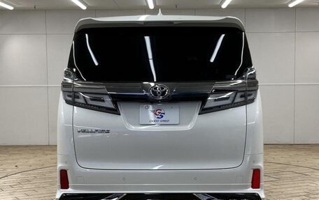 Toyota Vellfire II, 2022 год, 3 100 000 рублей, 6 фотография