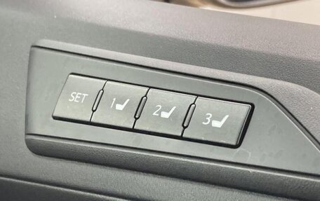 Toyota Vellfire II, 2022 год, 3 100 000 рублей, 29 фотография