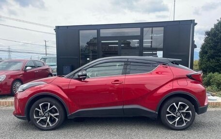 Toyota C-HR I рестайлинг, 2021 год, 1 700 000 рублей, 5 фотография