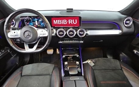 Mercedes-Benz GLB, 2022 год, 3 013 000 рублей, 12 фотография