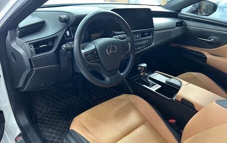 Lexus ES VII, 2022 год, 2 920 000 рублей, 17 фотография