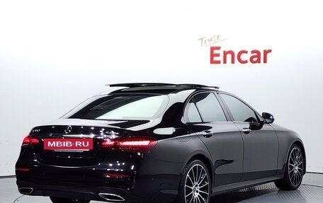Mercedes-Benz E-Класс, 2021 год, 3 623 000 рублей, 2 фотография