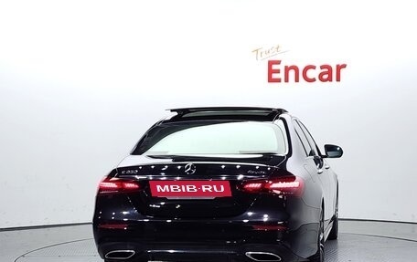 Mercedes-Benz E-Класс, 2021 год, 3 623 000 рублей, 4 фотография