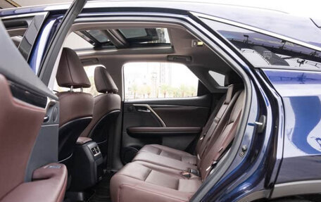 Lexus RX IV рестайлинг, 2021 год, 3 520 000 рублей, 10 фотография