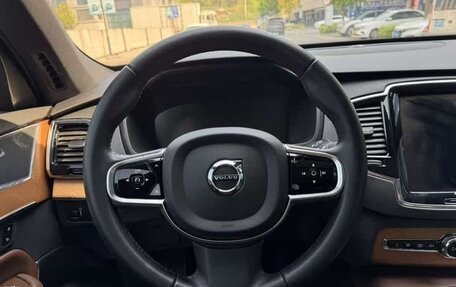 Volvo XC90 II рестайлинг, 2021 год, 3 880 000 рублей, 10 фотография