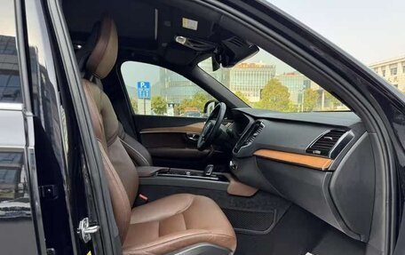 Volvo XC90 II рестайлинг, 2021 год, 3 880 000 рублей, 12 фотография