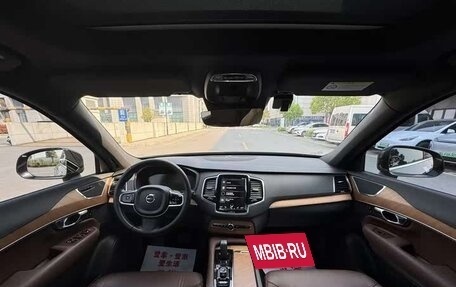 Volvo XC90 II рестайлинг, 2021 год, 3 880 000 рублей, 8 фотография