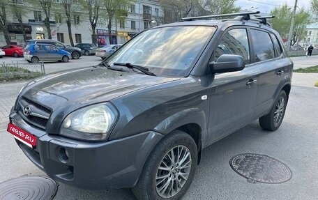 Hyundai Tucson III, 2008 год, 900 000 рублей, 2 фотография
