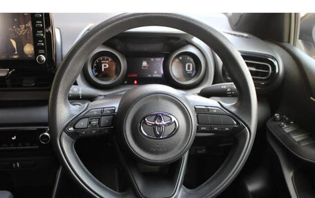 Toyota Yaris, 2021 год, 710 055 рублей, 14 фотография
