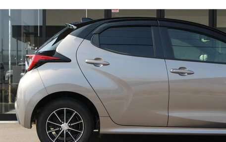 Toyota Yaris, 2021 год, 710 055 рублей, 8 фотография