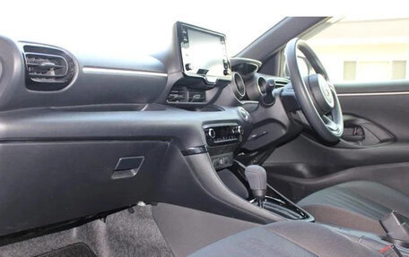 Toyota Yaris, 2021 год, 710 055 рублей, 21 фотография