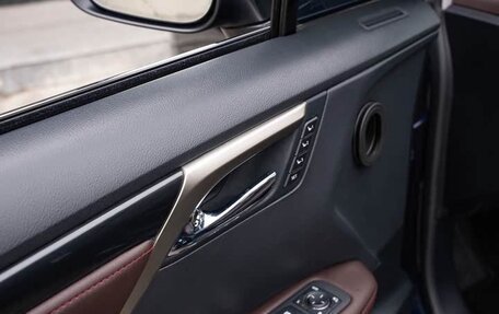 Lexus RX IV рестайлинг, 2021 год, 4 300 000 рублей, 13 фотография