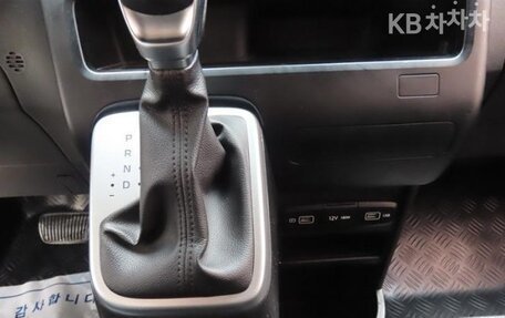 Hyundai Staria, 2021 год, 2 910 000 рублей, 12 фотография