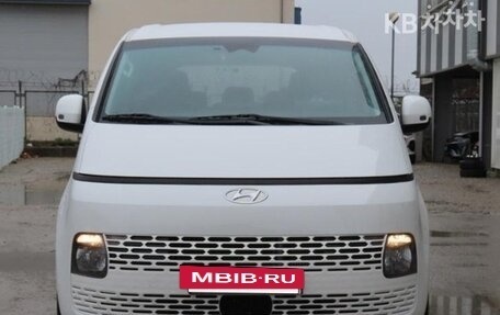 Hyundai Staria, 2021 год, 2 910 000 рублей, 2 фотография