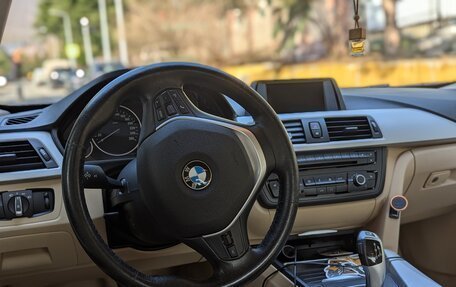 BMW 3 серия, 2013 год, 2 100 000 рублей, 2 фотография