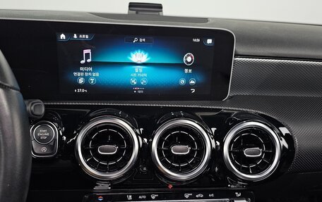 Mercedes-Benz A-Класс, 2020 год, 2 020 000 рублей, 14 фотография