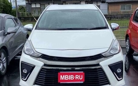 Toyota Prius Alpha I (ZVW40/41), 2021 год, 1 511 000 рублей, 2 фотография