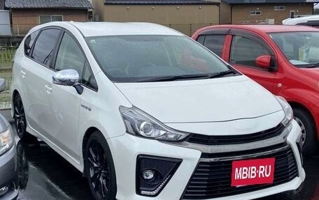 Toyota Prius Alpha I (ZVW40/41), 2021 год, 1 511 000 рублей, 3 фотография