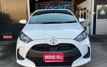 Toyota Yaris, 2020 год, 715 055 рублей, 10 фотография