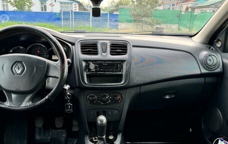 Renault Logan II, 2017 год, 650 000 рублей, 5 фотография