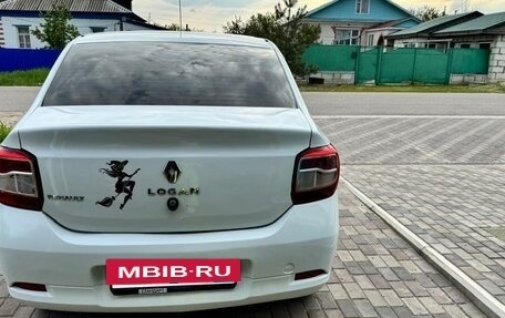 Renault Logan II, 2017 год, 650 000 рублей, 2 фотография