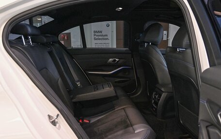 BMW 3 серия, 2021 год, 2 884 000 рублей, 16 фотография