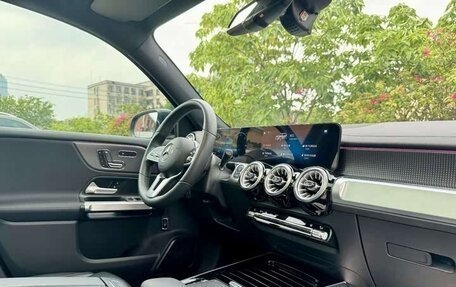Mercedes-Benz EQB, 2022 год, 2 340 000 рублей, 8 фотография