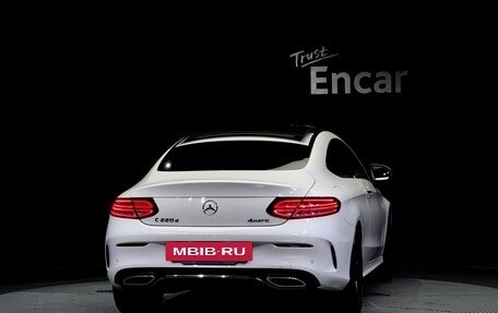 Mercedes-Benz C-Класс, 2019 год, 2 710 000 рублей, 4 фотография
