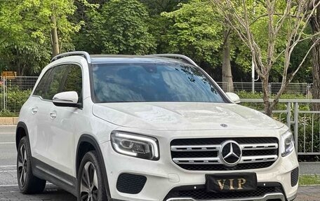 Mercedes-Benz GLB, 2020 год, 2 090 000 рублей, 2 фотография
