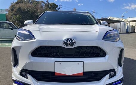 Toyota Yaris Cross, 2021 год, 1 314 000 рублей, 7 фотография