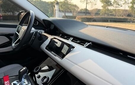 Land Rover Range Rover Evoque II, 2021 год, 2 410 400 рублей, 12 фотография