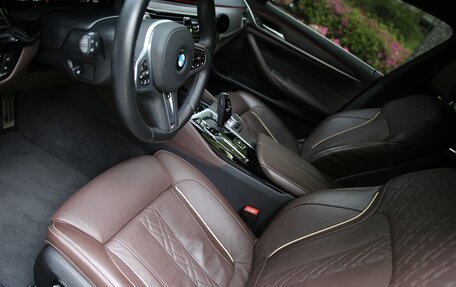 BMW 5 серия, 2021 год, 3 215 000 рублей, 9 фотография