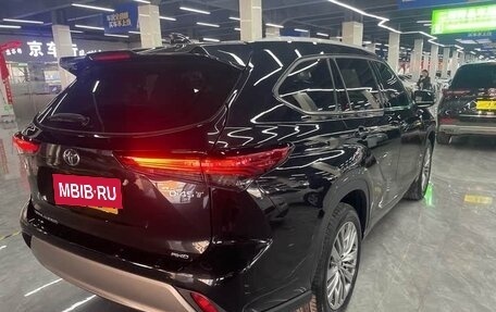 Toyota Highlander, 2025 год, 5 200 000 рублей, 6 фотография